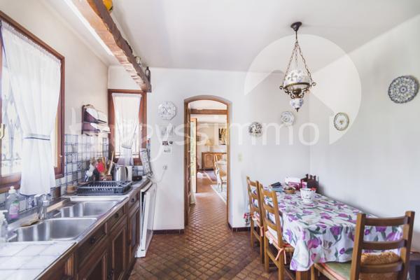 Villa
                                                                                                                                                                                                                                                                                                                        4 pièce(s)                                                                                                                                                                                                          3 chambre(s)                                                                                                                                                                                                          150.85  m²