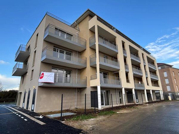 Location Appartement 2 pièces 49 m2 à Luisant