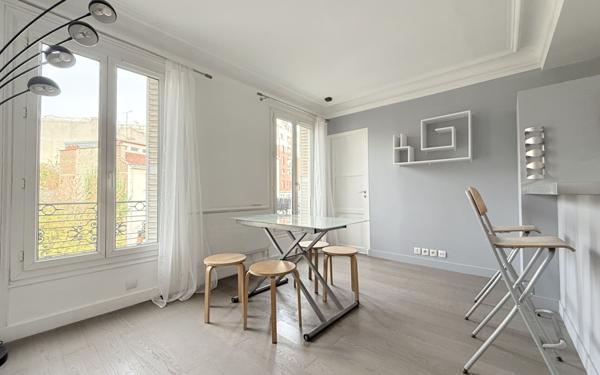 Appartement à vendre    3 pièces • 47,35 m2 Vanves