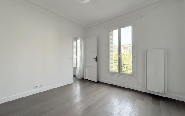 Appartement à vendre    3 pièces • 47,35 m2 Vanves