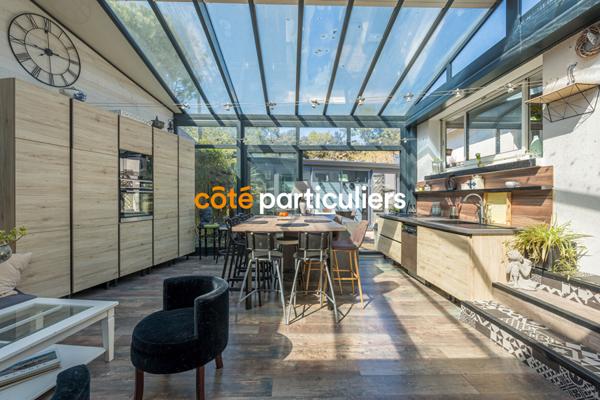 Vente Maison233 m² - 9 Pièces - LONGEVILLE SUR MER (85560)