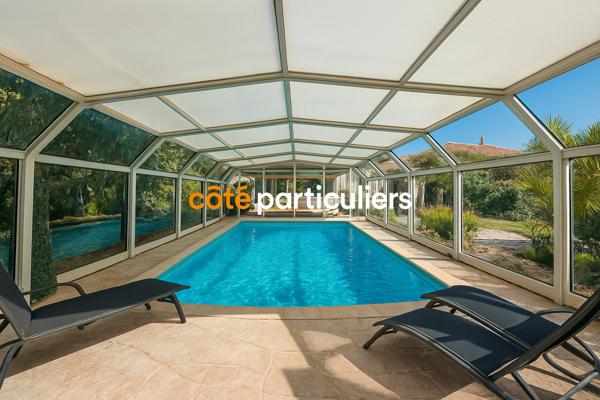 Vente Maison233 m² - 9 Pièces - LONGEVILLE SUR MER (85560)