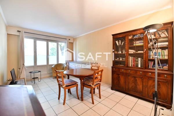 Appartement de trois pièces! Ravalement récemment réalisé!