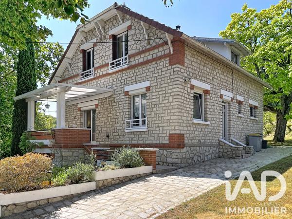 Maison à vendre 6 pièces 215 m² Saint-Pierre-lès-Nemours