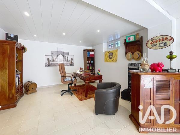 Maison à vendre 6 pièces 215 m² Saint-Pierre-lès-Nemours
