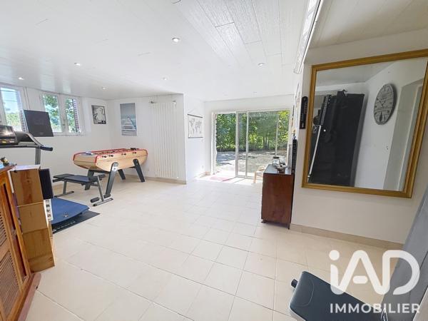 Maison à vendre 6 pièces 215 m² Saint-Pierre-lès-Nemours