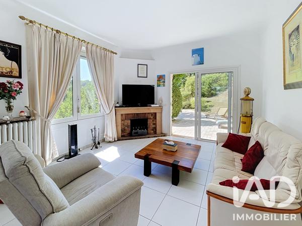 Maison à vendre 6 pièces 215 m² Saint-Pierre-lès-Nemours