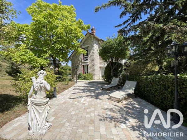 Maison à vendre 6 pièces 215 m² Saint-Pierre-lès-Nemours