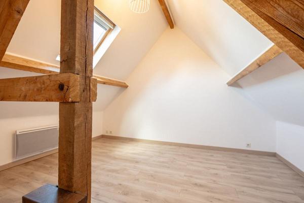 LIEUX UNIQUES ® x PROPRIÉTÉS PRIVÉES PROPOSE MAISON DE VILLE DE 156 M² SUR UN TERRAIN 369 M²