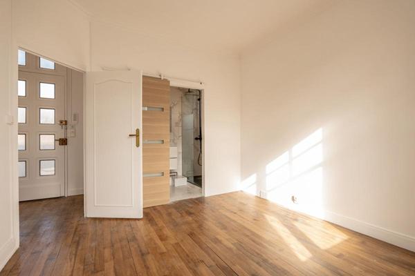 LIEUX UNIQUES ® x PROPRIÉTÉS PRIVÉES PROPOSE MAISON DE VILLE DE 156 M² SUR UN TERRAIN 369 M²