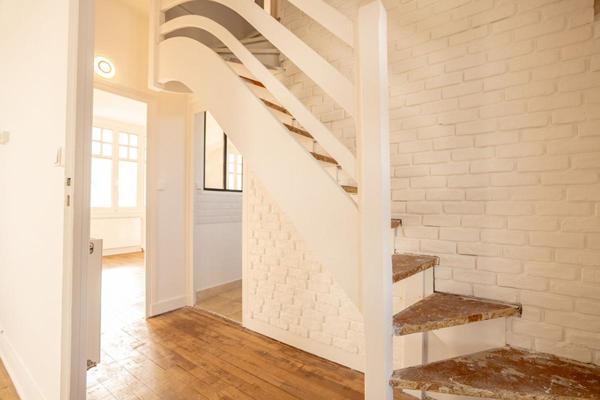 LIEUX UNIQUES ® x PROPRIÉTÉS PRIVÉES PROPOSE MAISON DE VILLE DE 156 M² SUR UN TERRAIN 369 M²