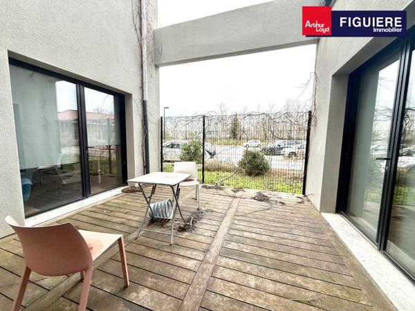 PLATEAU DE BUREAUX ENTIEREMENT RENOVÉ ET CLOISONNÉ DANS IMMEUBLE NEUF