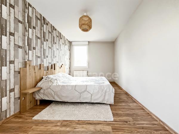 🏡 CHENÔVE – Appartement de 92 m² – Terrasse – Double garage