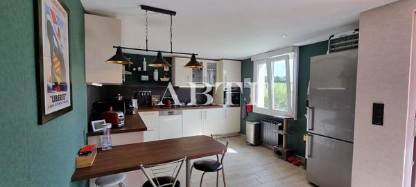 A 15mn de Quimper très jolie maison au calme :