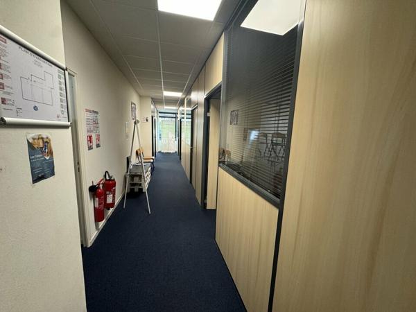 TOURS NORD AERONEF BUREAUX A LOUER 144 M² AVEC POSSIBILITE DE PARKINGS
