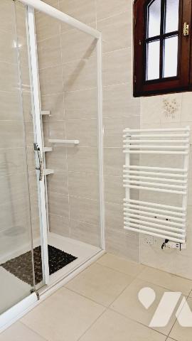 Maison d'habitation de construction traditionnelle proche du centre-ville de PLELAN LE GRAND