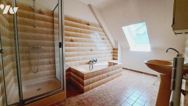 Maison d'habitation de construction traditionnelle proche du centre-ville de PLELAN LE GRAND