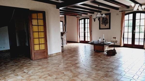 Maison d'habitation de construction traditionnelle proche du centre-ville de PLELAN LE GRAND