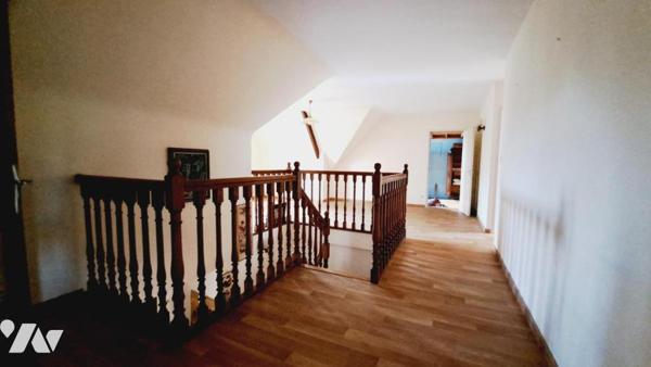 Maison d'habitation de construction traditionnelle proche du centre-ville de PLELAN LE GRAND