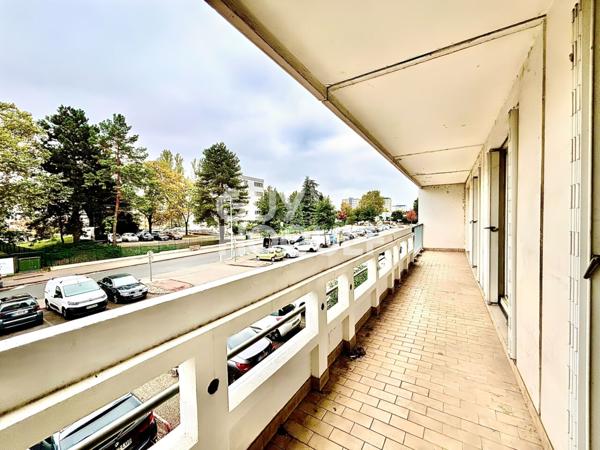 Appartement spacieux de 5 pièces à Vénissieux