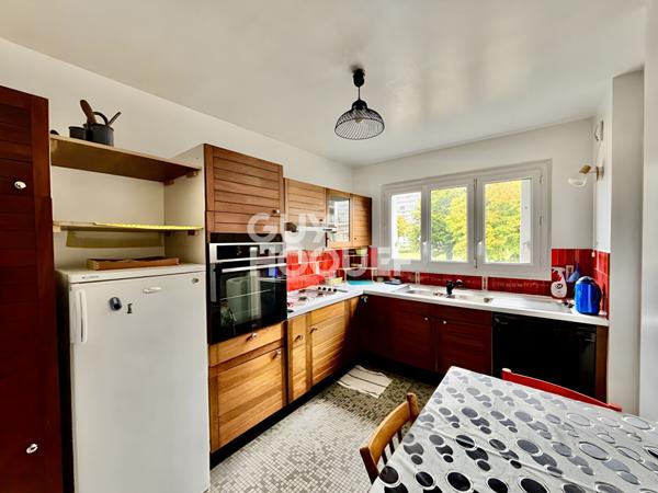 Appartement spacieux de 5 pièces à Vénissieux