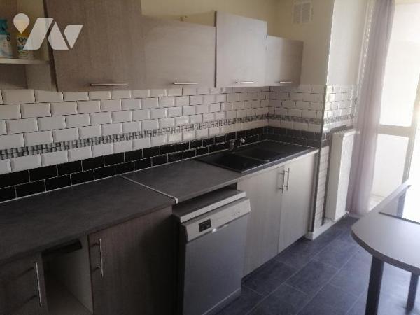 Appartement T3 à rafraîchir de 60m2 carrez, au sein d'une copropriété agréable (14e, Marseille)