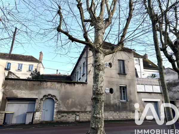 Immeuble à vendre 350 m² Sens
