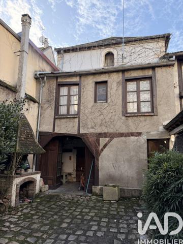 Immeuble à vendre 350 m² Sens