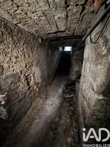 Immeuble à vendre 350 m² Sens