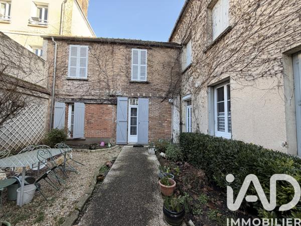 Immeuble à vendre 350 m² Sens