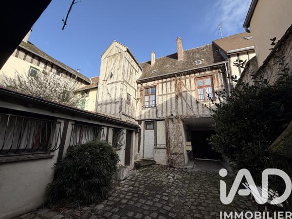 Immeuble à vendre 350 m² Sens