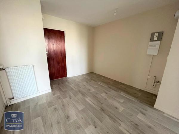 Appartement à louer 4 pièces 80.64m² Saint-Pierre-des-Corps (37700)