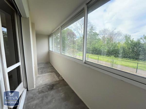 Appartement à louer 4 pièces 80.64m² Saint-Pierre-des-Corps (37700)