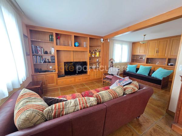Vente
                Maison118 m² - 5 Pièces -
                    SENS (89100)