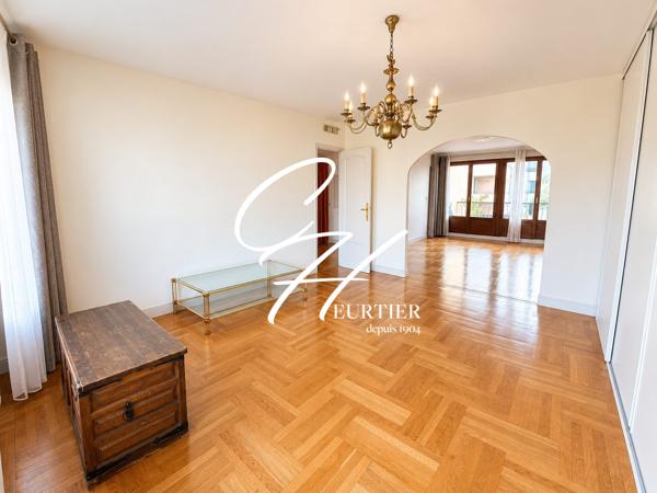 GRENOBLE Appartement 3 pièces spacieux