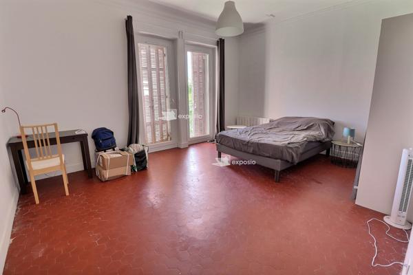 LOCATION APPARTEMENT T5 DE 126 M2 AVEC PISCINE 13012 VILLAGE DE SAINT BARNABE