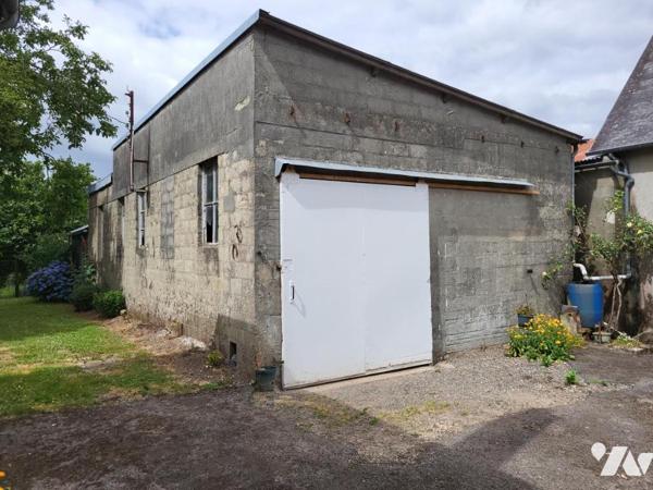 ST MARTIN DES BESACES : Maison de plain-pied