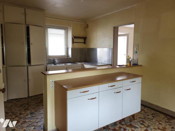 ST MARTIN DES BESACES : Maison de plain-pied