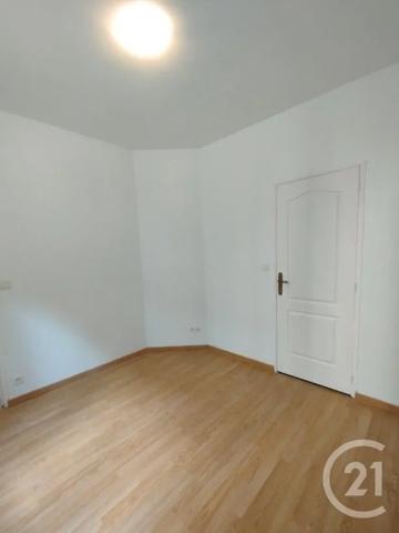 Immeuble à vendre  100 m 2   BERNAY  - 27