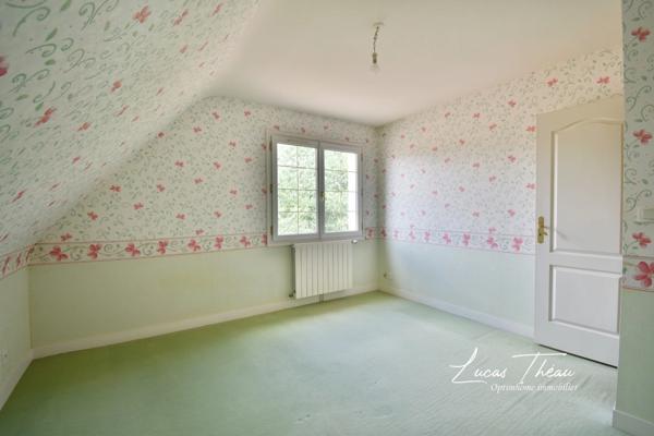 Maison familiale de 165 m² – 7 chambres – Terrain de 1 926 m² – Proche A13