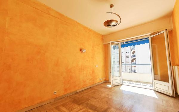 Appartement à vendre    3 pièces • 70 m2 Cagnes-sur-Mer