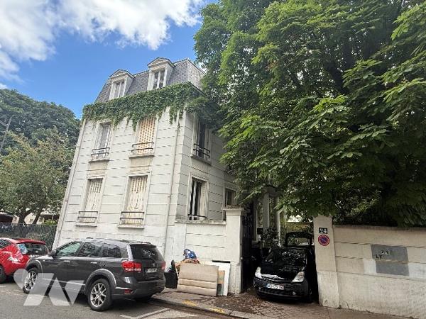 MAISON à diviser en appartements - Daumesnil Bel Air