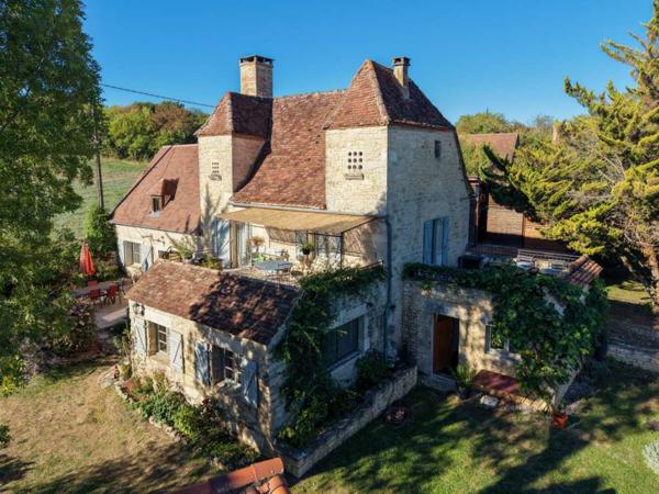 Maison ancienne - Gourdon Exclusivité Secteur Gourdon - Magnifique ensemble immobilier de caractère avec dépendances, belle vue et piscine