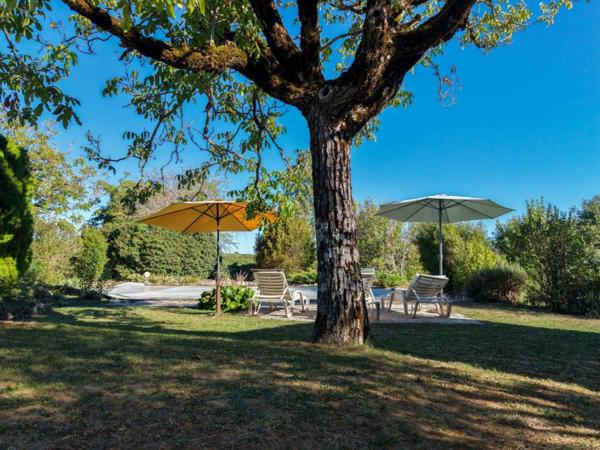 Maison ancienne - Gourdon Exclusivité Secteur Gourdon - Magnifique ensemble immobilier de caractère avec dépendances, belle vue et piscine