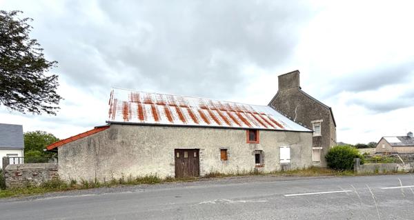Maison en pierre de 111 m² avec garage, dépendance et terrain de 1 374 m² – Fort potentiel MOON SUR ELLE (50)