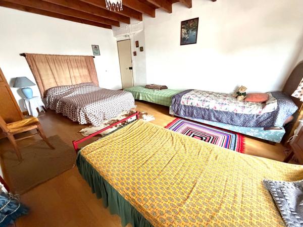 Maison en pierre de 111 m² avec garage, dépendance et terrain de 1 374 m² – Fort potentiel MOON SUR ELLE (50)