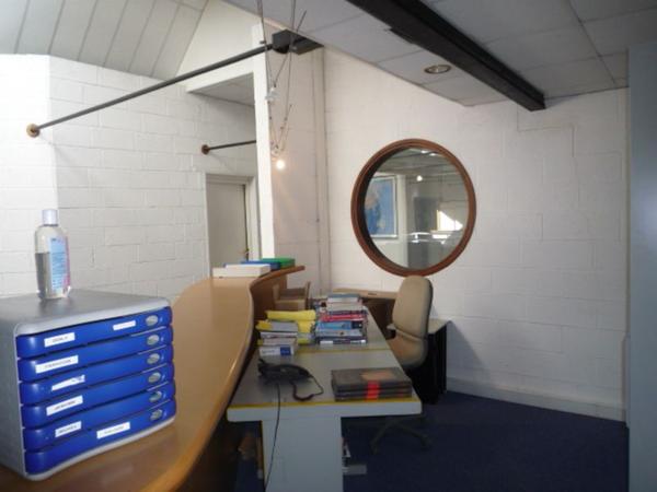 BUREAUX ET STOCKAGE A LOUER A BREST