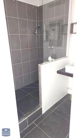Appartement à louer 2 pièces 41.12m² Clichy (92110)