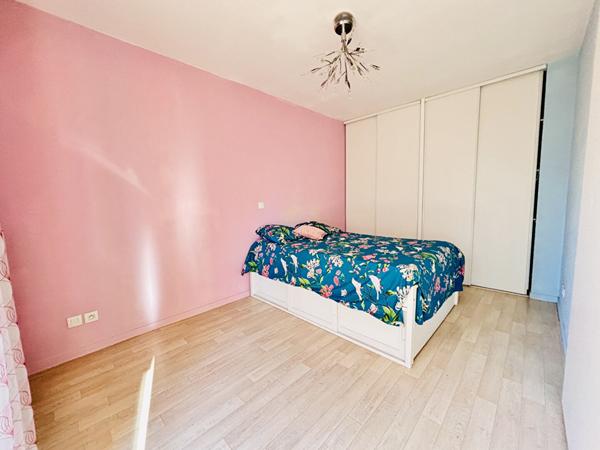 F4 avec grande terrasse