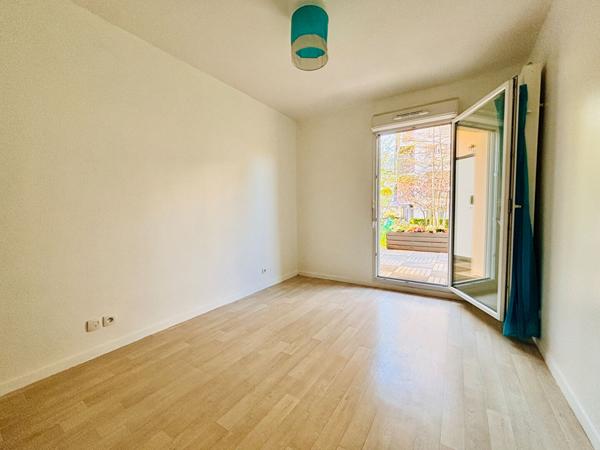 F4 avec grande terrasse